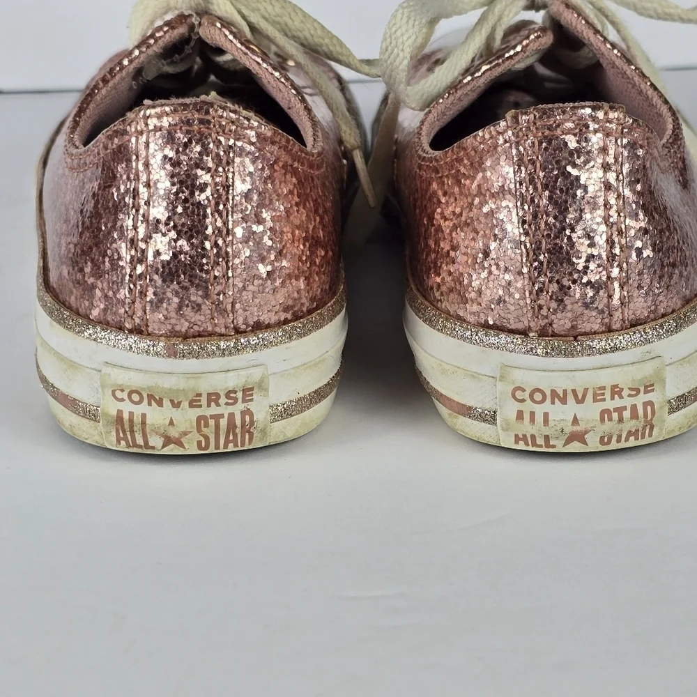 Converse Girl'sChuck Taylor Classic All StarLow Top Pink Sparkle Sneakers Size 3